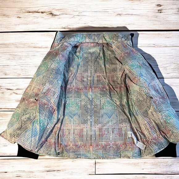 Fabletics Medusa Reversible Belted Puffer Jacket Black/Arctic Print Size XL NWT - Picture 4 of 12